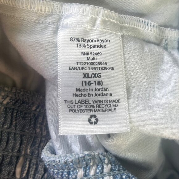 Time and Tru Elastic Waist Short Womens XL Blue White Striped Pull On - Picture 7 of 9